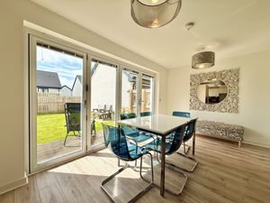 Photo 31- click for photo gallery